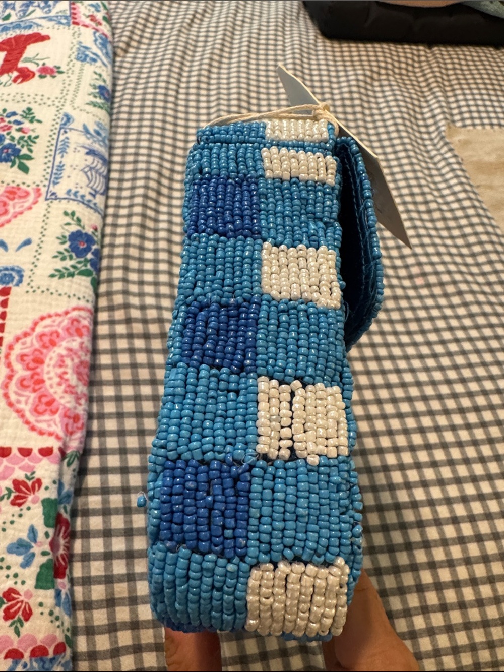 Blue Beaded Shoulder Bag with Red Lobster Motif - Picture 5 of 9